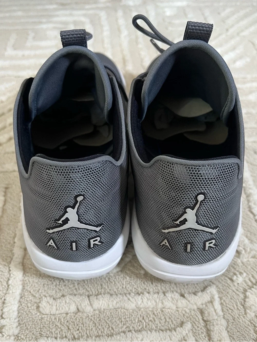 Nike Air Jordan Eclipse Men’s Size 9.5 Grey & White Mesh Sneakers 724010-005